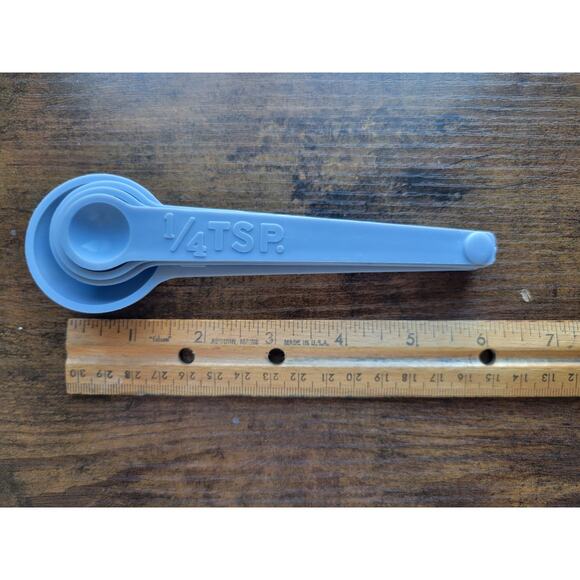 Kamenstein White Measuring Spoon Set of 4 - Used - Picture 5 of 5